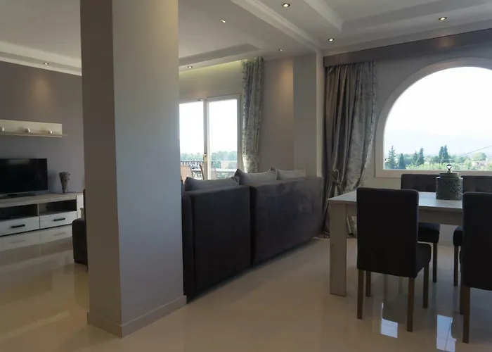 Sunshine 3 With Sea View