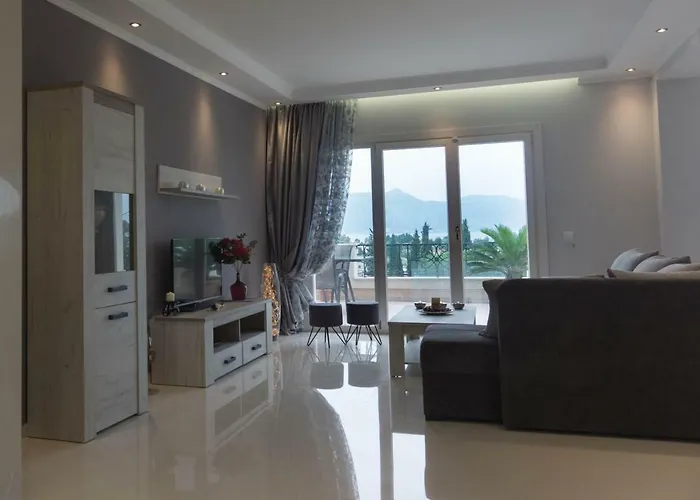 Sunshine 3 With Sea View Vakantiehuis