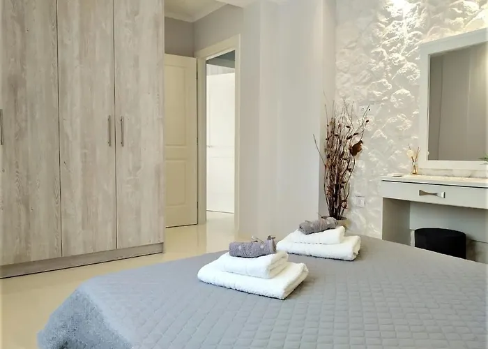 Sunshine 3 With Sea View Case de vacanță *