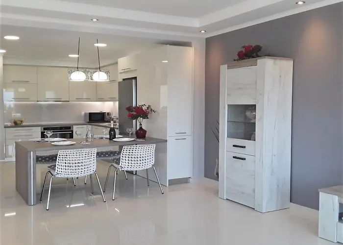 Sunshine 3 With Sea View Alepou