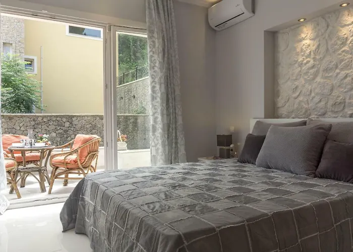 Sunshine 3 With Sea View * Alepou