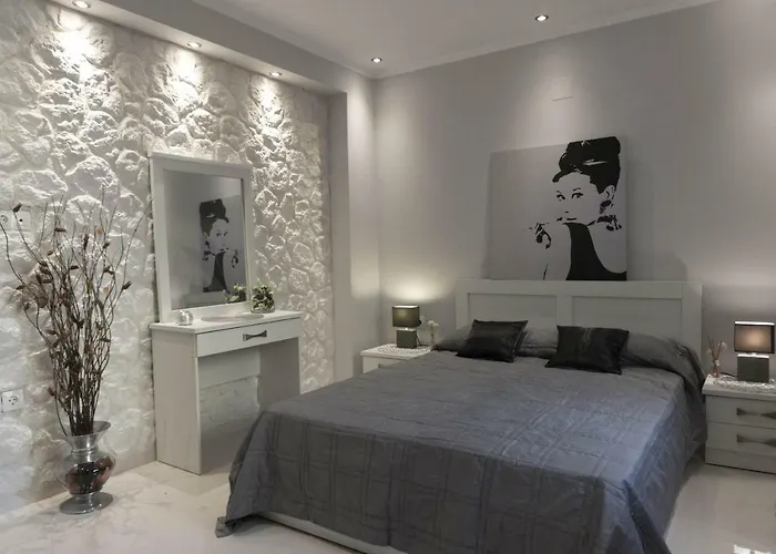 Sunshine 3 With Sea View Case de vacanță