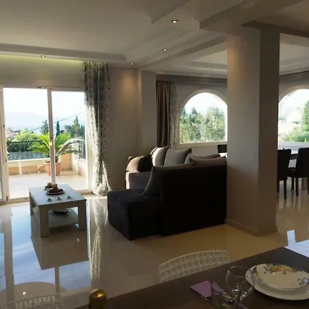 Sunshine 3 With Sea View