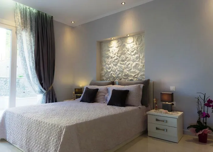 Sunshine 3 With Sea View *